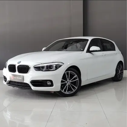BMW 120i 2019