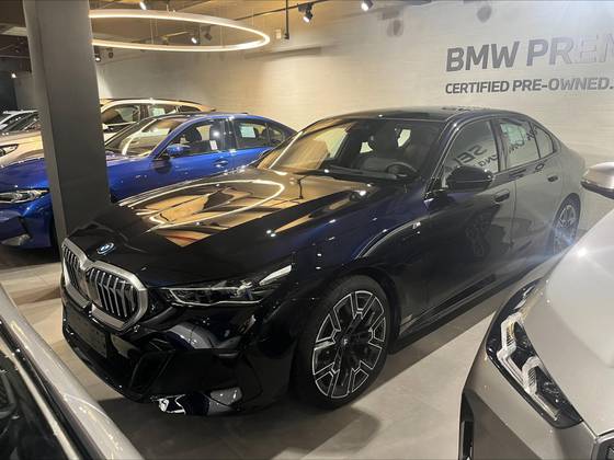 BMW 530e 2025