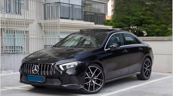 MERCEDES-BENZ A 200 2020