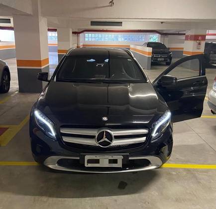 MERCEDES-BENZ GLA 200 2015