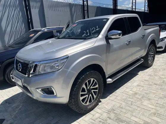 NISSAN FRONTIER 2021