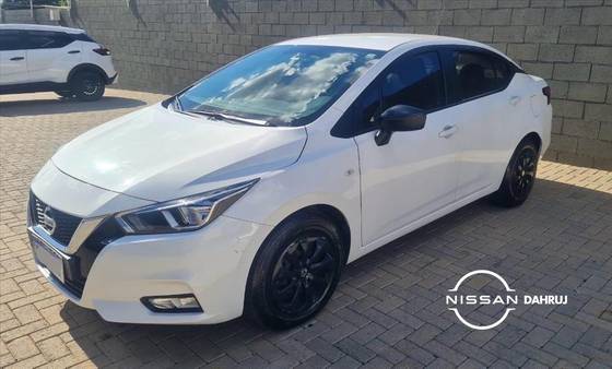 NISSAN VERSA 2023