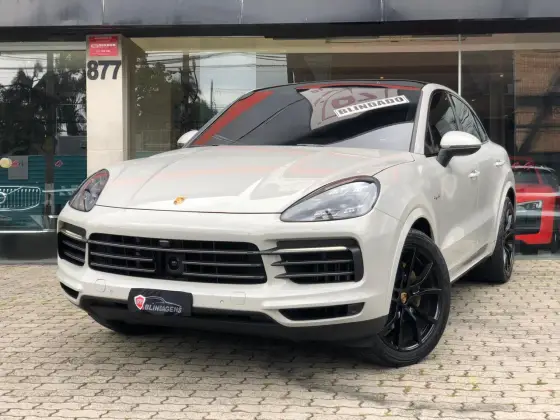 PORSCHE CAYENNE 2022