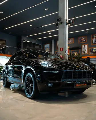 PORSCHE MACAN 2018