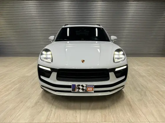 PORSCHE MACAN 2022
