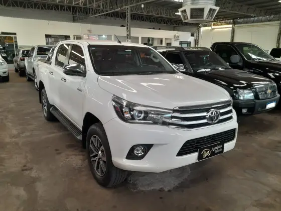 TOYOTA HILUX 2018