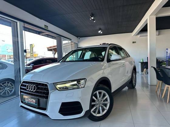 AUDI Q3 2017