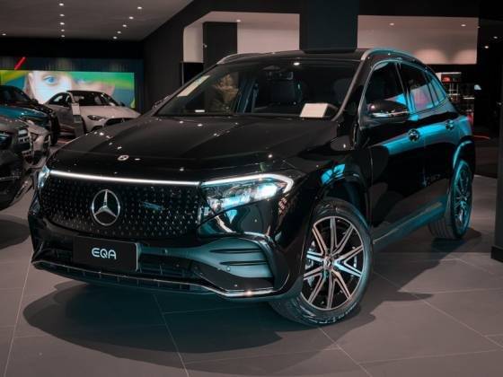 MERCEDES-BENZ EQA 250 2025