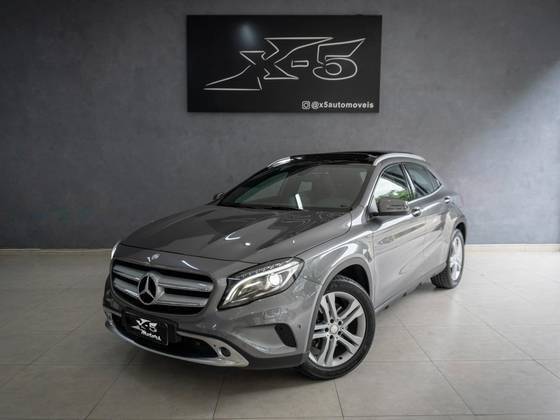 MERCEDES-BENZ GLA 250 2016