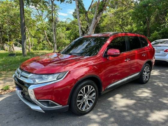 MITSUBISHI OUTLANDER 2016