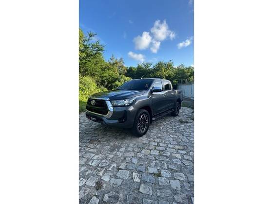 TOYOTA HILUX 2022