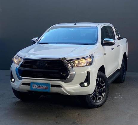 TOYOTA HILUX 2022