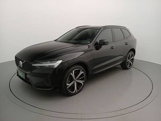 VOLVO XC60 2023