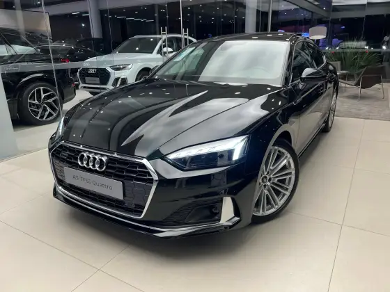 AUDI A5 2025