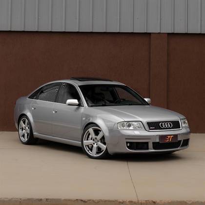 AUDI RS6 2004