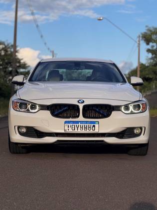 BMW 320i 2014
