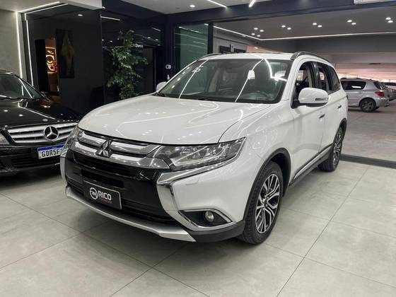 MITSUBISHI OUTLANDER 2016