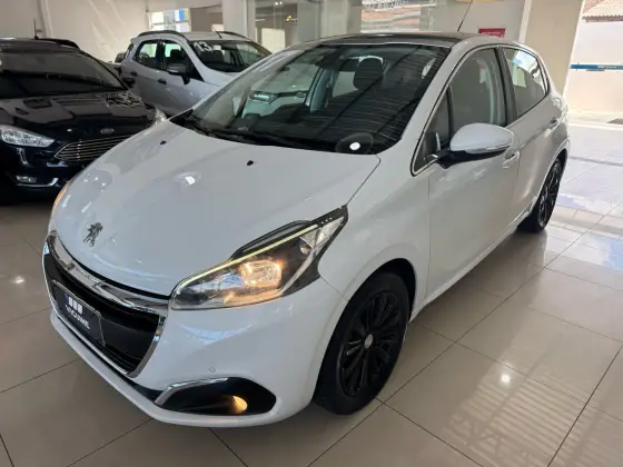 PEUGEOT 208 2017