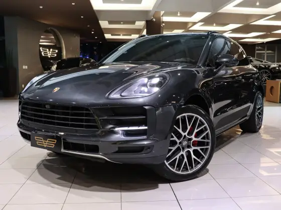 PORSCHE MACAN 2021