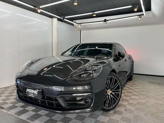 PORSCHE PANAMERA 2022