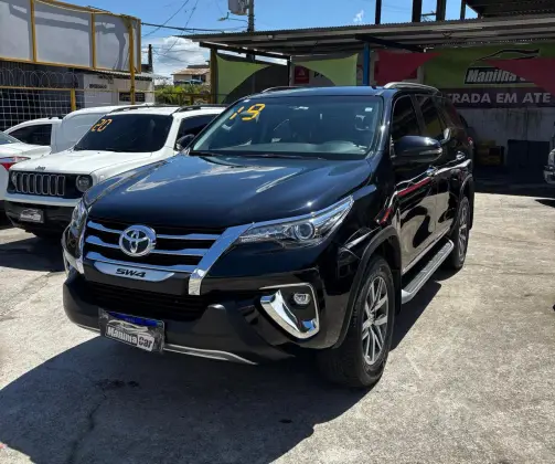 TOYOTA HILUX 2019