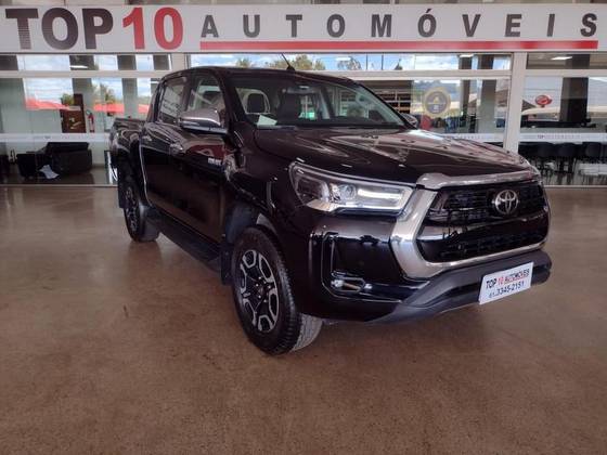 TOYOTA HILUX 2021