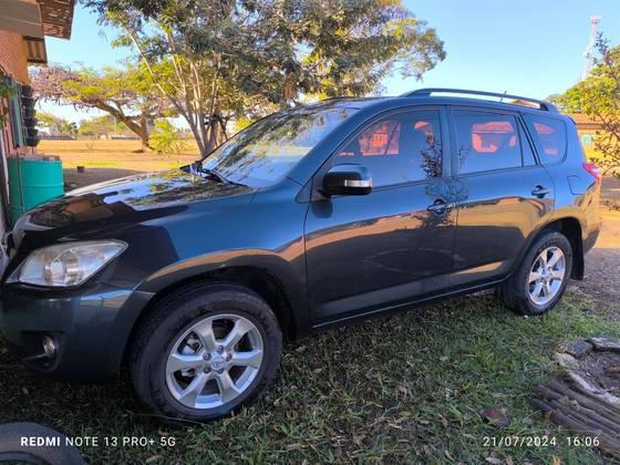 TOYOTA RAV4 2010
