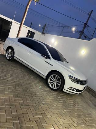 VOLKSWAGEN PASSAT 2018