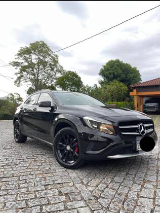 MERCEDES-BENZ GLA 200 2016