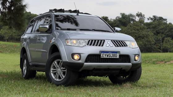 MITSUBISHI PAJERO DAKAR 2012