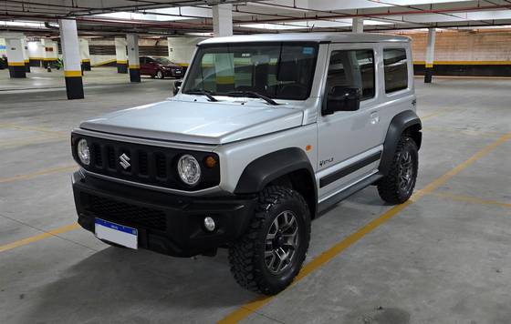 SUZUKI JIMNY 2023