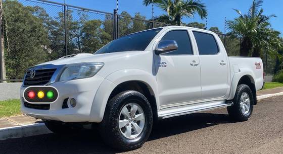 TOYOTA HILUX 2012