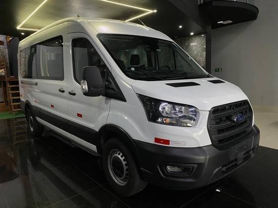 FORD TRANSIT 2022