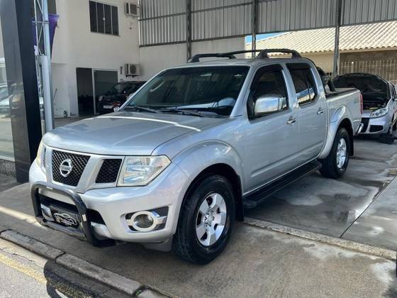 NISSAN FRONTIER 2015
