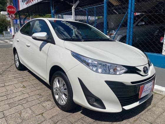 TOYOTA YARIS 2019