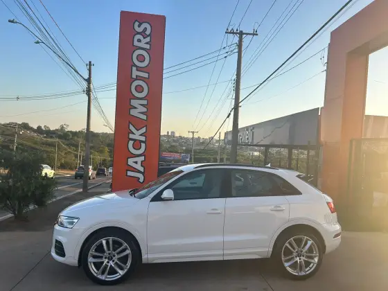AUDI Q3 2016