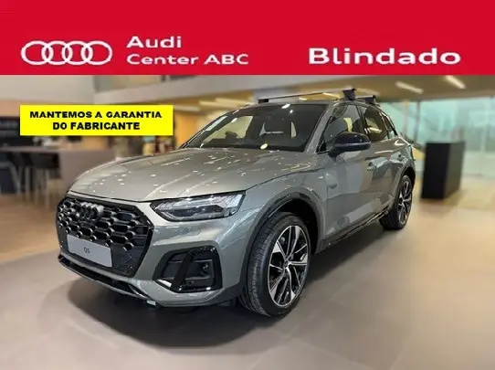 AUDI Q5 2025