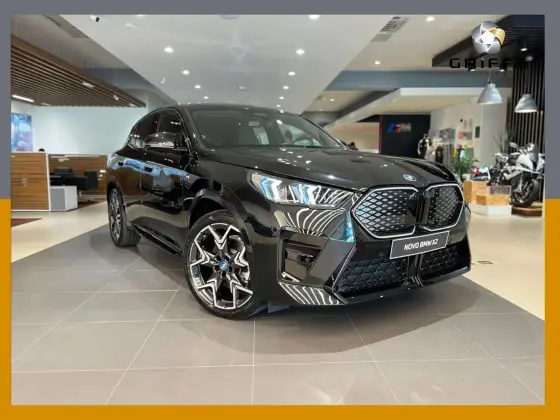 BMW iX2 2025