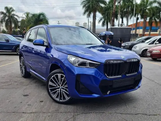 BMW X1 2025