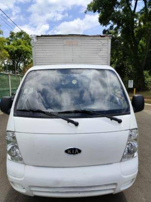 KIA BONGO 2011
