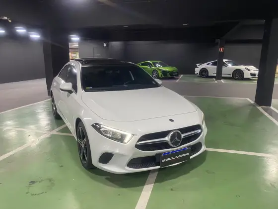 MERCEDES-BENZ A 200 2020