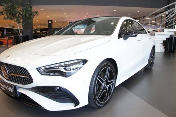 MERCEDES-BENZ CLA 200 2024