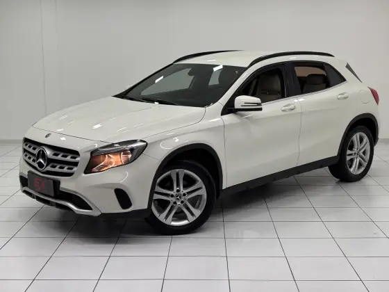 MERCEDES-BENZ GLA 200 2018