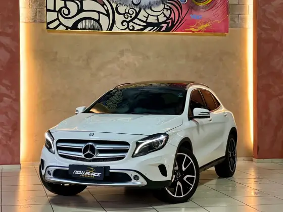 MERCEDES-BENZ GLA 250 2016