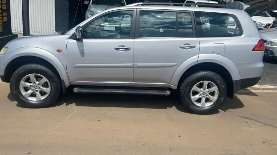 MITSUBISHI PAJERO DAKAR 2013