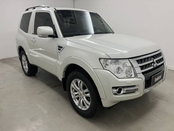 MITSUBISHI PAJERO FULL 2016