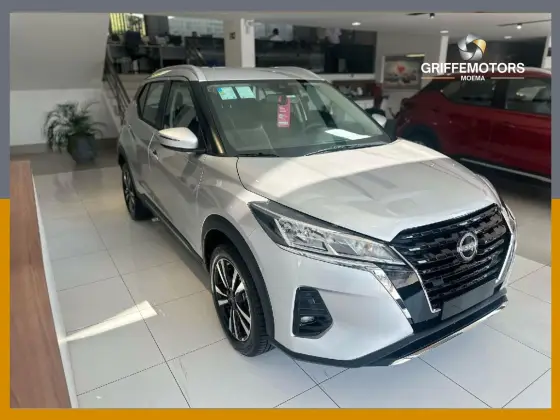 NISSAN KICKS PLAY 2025