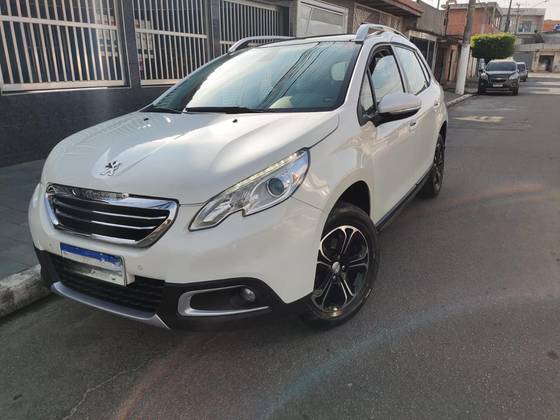 PEUGEOT 2008 2017