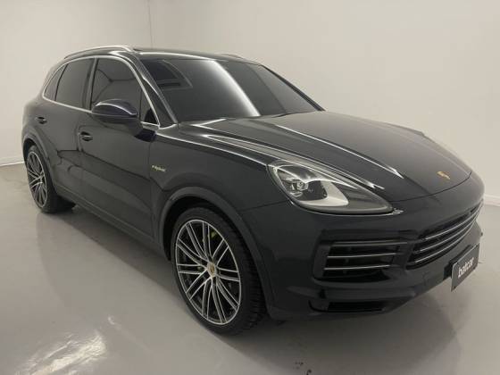PORSCHE CAYENNE 2020