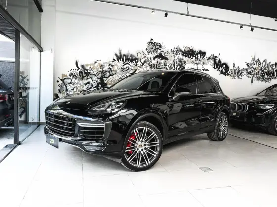 PORSCHE CAYENNE 2016